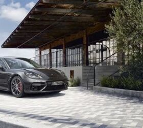 There's an Even Faster, More Powerful Porsche Panamera on the Way