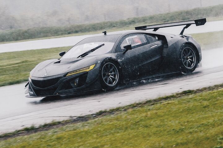 The Acura NSX GT3 Looks Sexy Fully Exposed