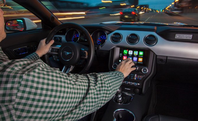ford to have industry s fastest rollout of apple carplay android auto
