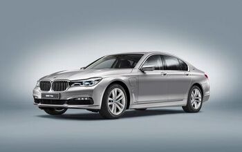 BMW 7 Series Plug-in Hybrid Arrives August With $90,095 Price Tag