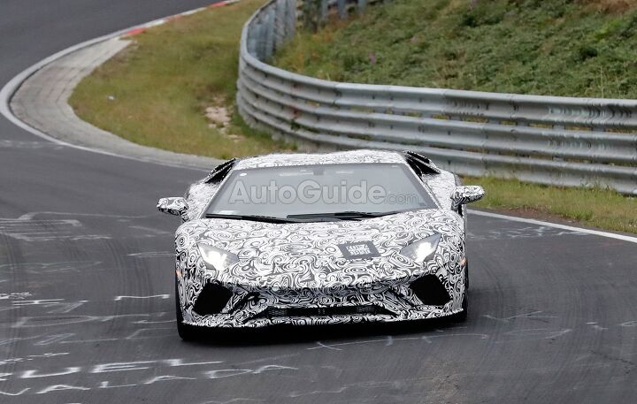 Lamborghini Aventador Facelift Goes Testing at the Nurburgring