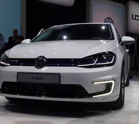 2017 Volkswagen E-Golf Adds More Power and Range | AutoGuide.com