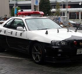 japan s awesome nissan skyline police car spotted in the wild