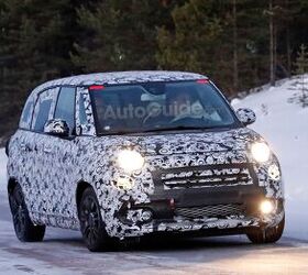 Fiat 500L Looks a Little Less Ugly in Latest Spy Photos