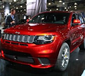 707-HP Jeep Grand Cherokee Trackhawk Dethrones Bentley Bentayga ...