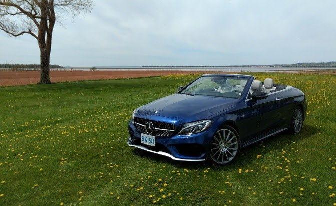 6 Features on Mercedes Convertibles That Are Perfect for Road Trips (with GIFs!)
