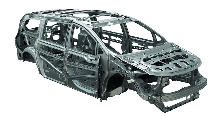 Higher-strength steels in the 2017 Chrysler Pacifica's body structure account for most of its weight reduction.