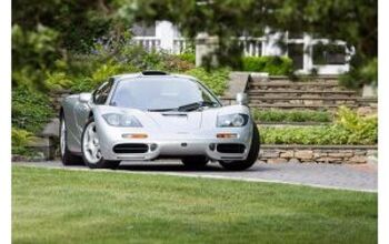 First Street-Legal McLaren F1 in the US Crossing the Auction Block