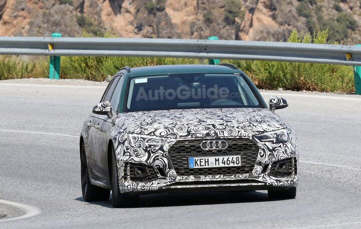 Audi RS4 Avant Spied Shedding a Bit of Camouflage Before Its Debut