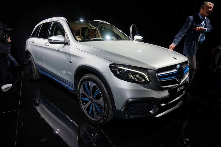 Mercedes GLC F-Cell Combines Plug-In Power With Fuel Cell Tech
