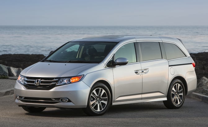 900K Honda Odyssey Minivans Recalled for Faulty Second Row Seats