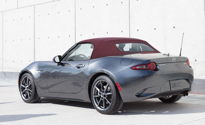 Mazda's Popular Roadster Adds New Color Choices for 2018