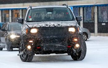 Jeep Renegade Trailhawk Spied Testing Its Facelift in the Arctic Circle