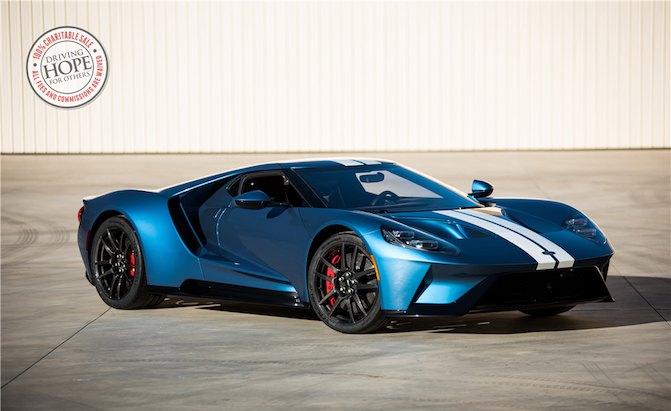 Ford GT Pulls in an Incredible $2.5M at Arizona Auction