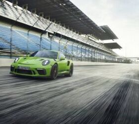 Check Out the Updated 2018 Porsche 911 GT3 RS