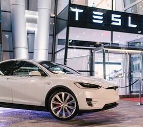Tesla Loses $675M in Q4 2017, Projects Further Spending in 2018