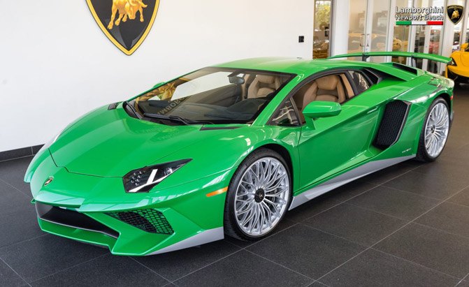 Here's Another Aventador That Pays Homage to the Miura
