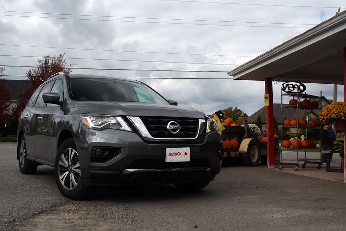 Common Nissan Pathfinder Problems | AutoGuide.com