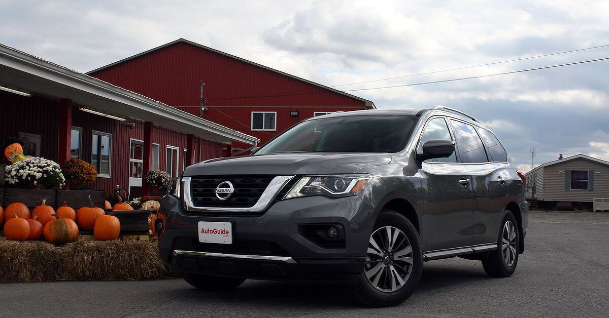 Common Nissan Pathfinder Problems | AutoGuide.com