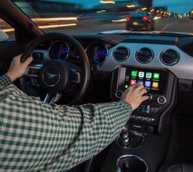 Apple CarPlay Will Now Support Apps Like Waze and Google Maps