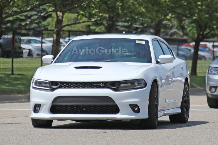 2019 Dodge Charger Scat Pack Revealed in New Spy Photos