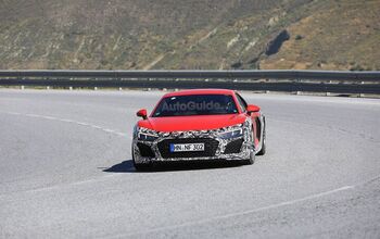 Audi R8 Spied Testing Its Facelift in Spain