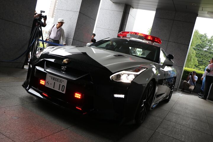 Japan Just Put an R35 Nissan GTR Police Car Into Service