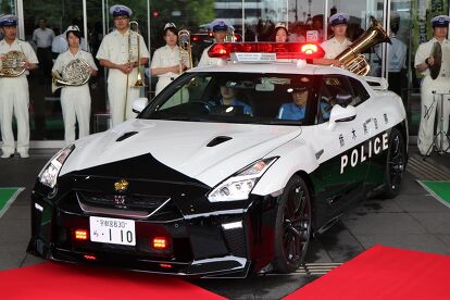 Japan Just Put an R35 Nissan GTR Police Car Into Service | AutoGuide.com