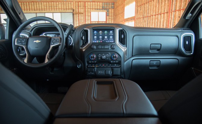 what makes the 2019 chevrolet silverado drive so well