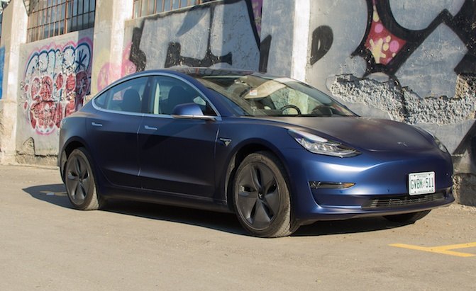 Tesla Gives Free Supercharging to Hurricane Florence Evacuees