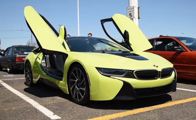 BMW Keen to Build a Hybrid Supercar