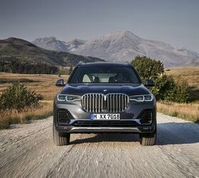 Here Comes the Very Large BMW X7 and Its Very Large Grille