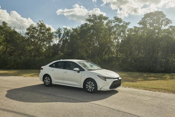 2020 Toyota Corolla Hybrid Debuts With Prius Underpinnings