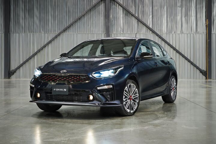 2020 Kia Forte5 Debuts as a Handsome Hatchback