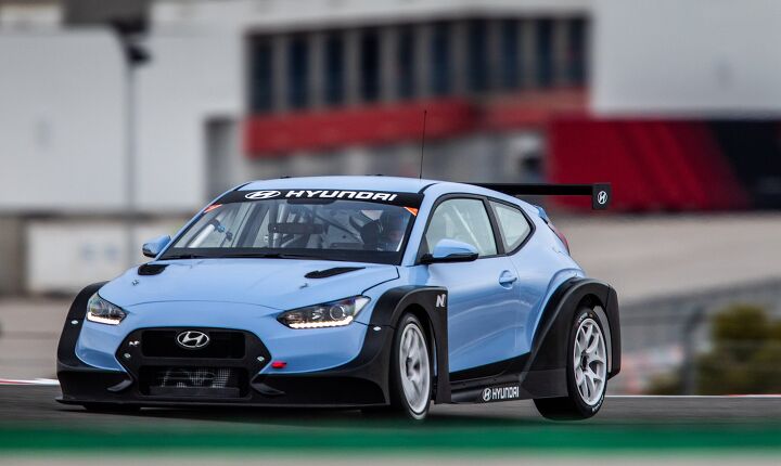 Hyundai Storms Detroit With Wild 350-HP Veloster N Race Car, Elantra GT N Line