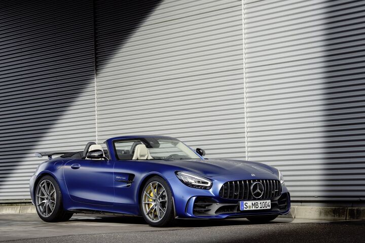 Mercedes-AMG GT R Roadster is One Hardcore Softop