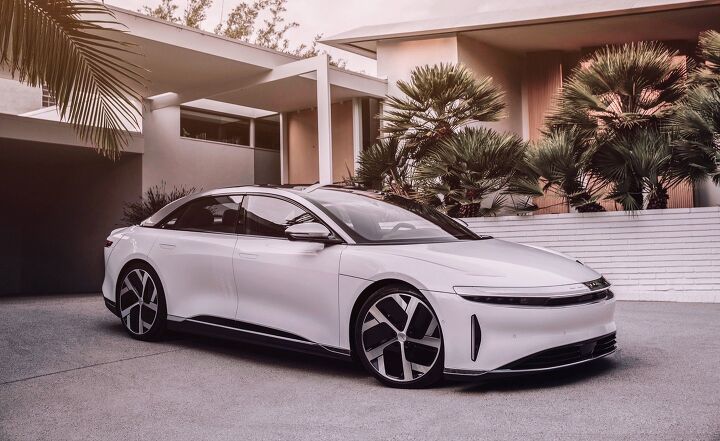 2022 lucid air ev starts from 80 000 up to 517 mile range