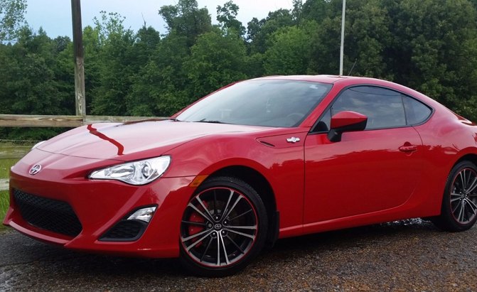 10 Great Rear-Wheel Drive Cars You Can Buy on a Budget | AutoGuide.com