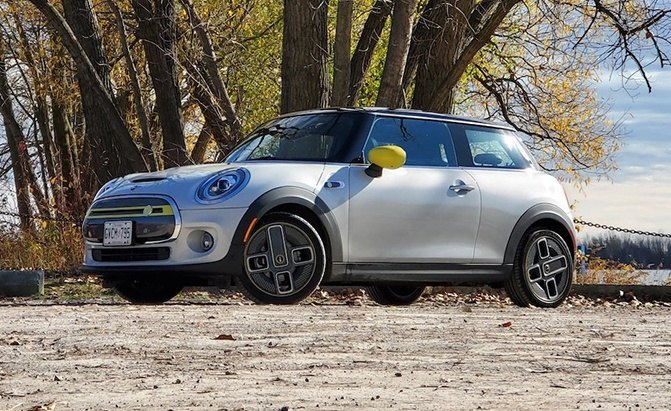 next generation mini cooper se to gain big range bump