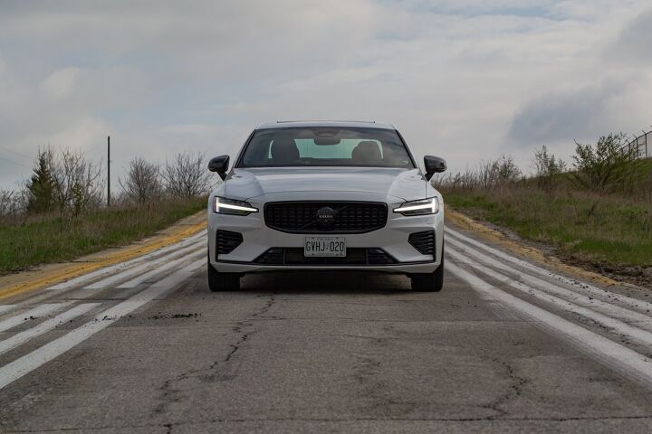 2023 volvo s60 t8 recharge review