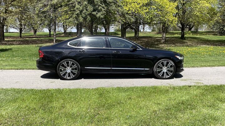 2023 volvo s90 t8 awd recharge review
