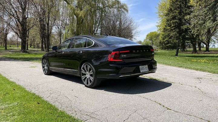 2023 volvo s90 t8 awd recharge review