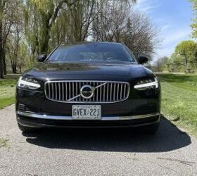 2023 Volvo S90 T8 AWD Recharge Review | AutoGuide.com