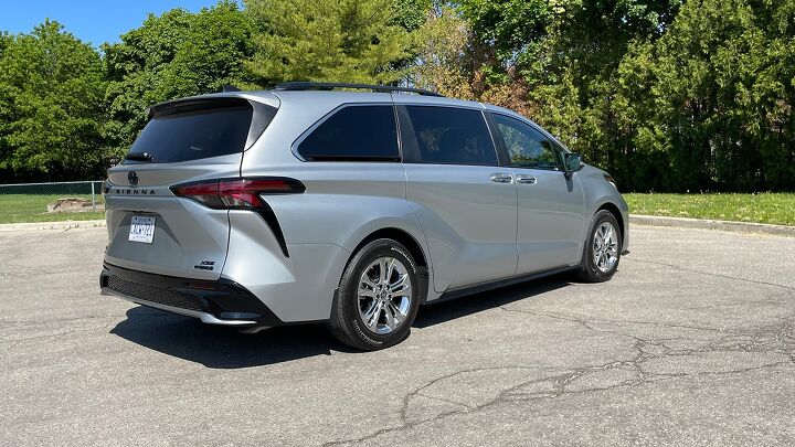 2023 toyota sienna 25th anniversary special edition review