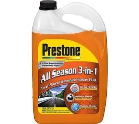 Prestone 3-in-1 windshield washer fluid is widely available and effective under wide-ranging conditions—That&#8217;s why it&#8217;s our Editor&#8217;s Pick. Photo credit: Amazon.com.
