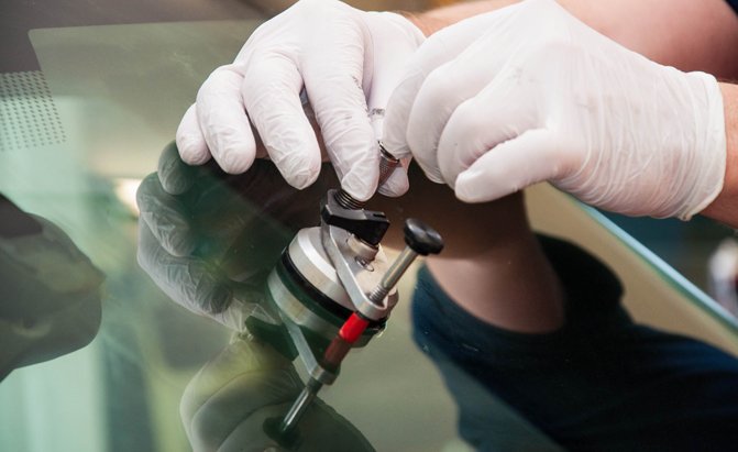 Top 10 Best Windshield Repair Kits | AutoGuide.com