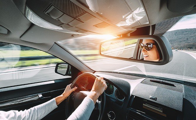 The Best Rear View Mirrors Let You Look Back Without Anger | AutoGuide.com