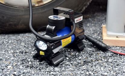 The EPAuto inflator is a better package design than the #2 pick, but is slower and less convenient. Photo credit: David Traver Adolphus / AutoGuide.com.
