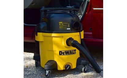 A full size shop vac takes up a lot of room, and offers a lot of power and versatility. Photo credit: David Traver Adolphus / AutoGuide.com.
