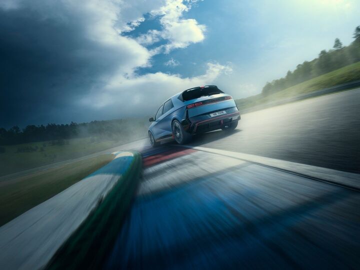 2024 hyundai ioniq 5 n debuts 641 hp drift mode simulated shifts